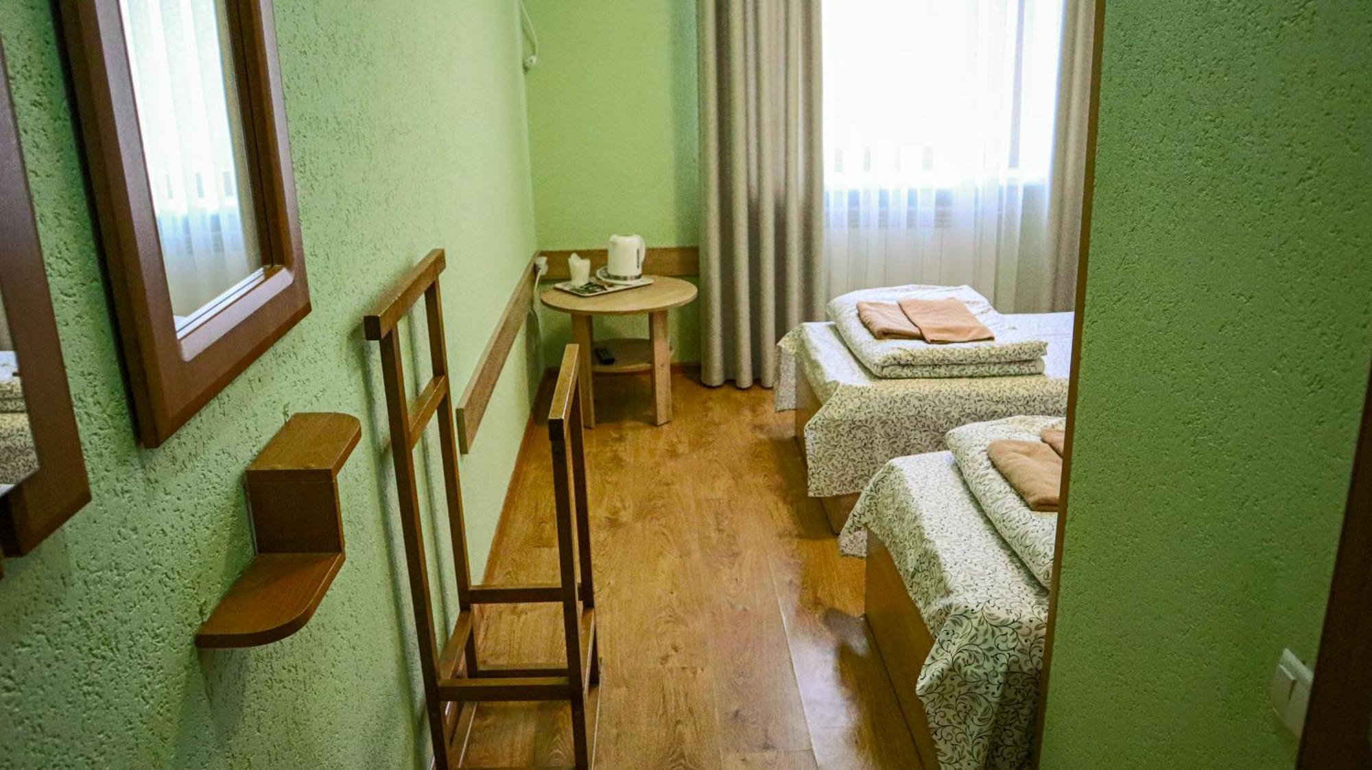 Каприз Hotell Kamenets-Podolsk Eksteriør bilde