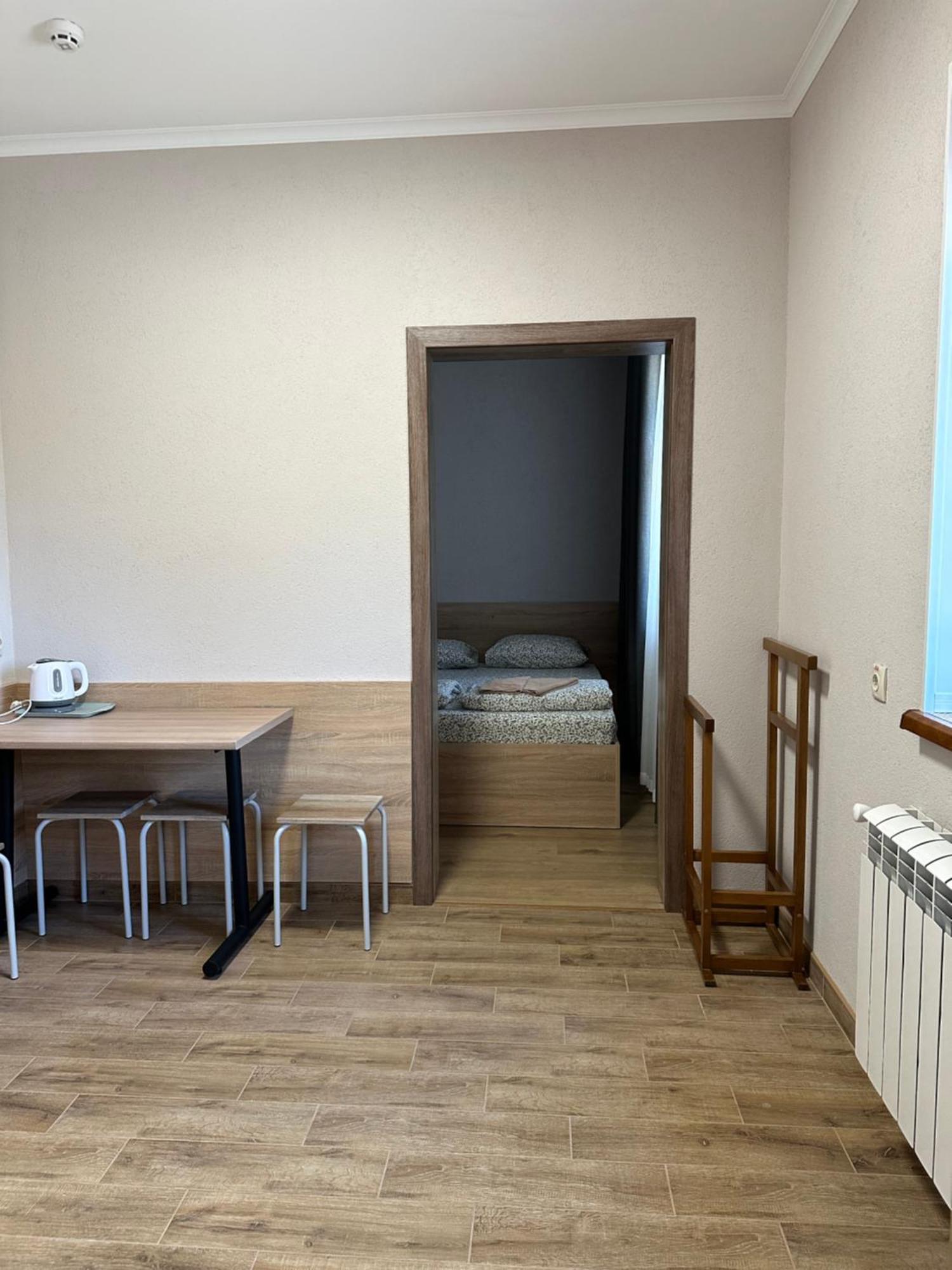 Каприз Hotell Kamenets-Podolsk Eksteriør bilde